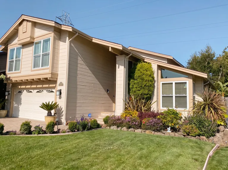 Contemporary exterior refresh, Peninsula