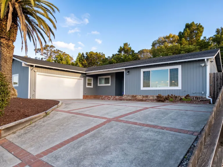 Board & batten ranch repaint, Peninsula